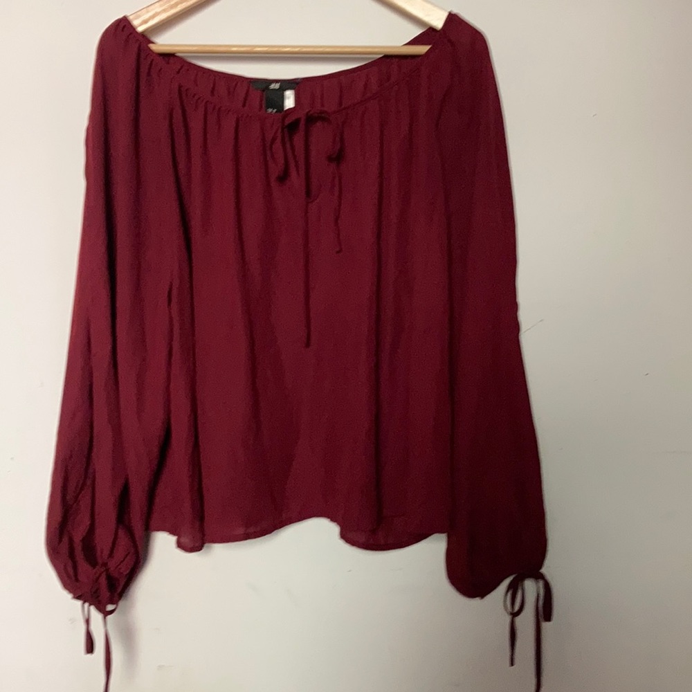 🌿H&M burgundy blouse🌿